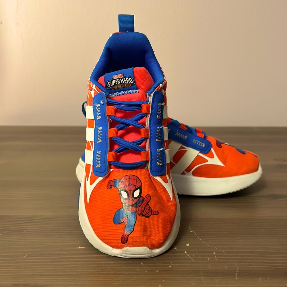 Adidas x Marvel Racer TR21 toddler boy sneakers